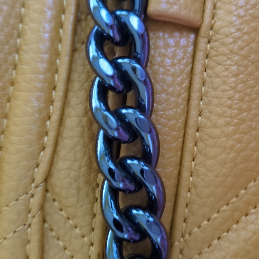 Lug Mustard Quilted Bag with Gunmetal Chain Strap And RFID Card Purse NWOT - Picture 10 of 10